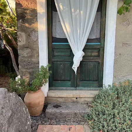 Piccolo Borgo Di Pescatori Сан-Джованни-Суерджу
